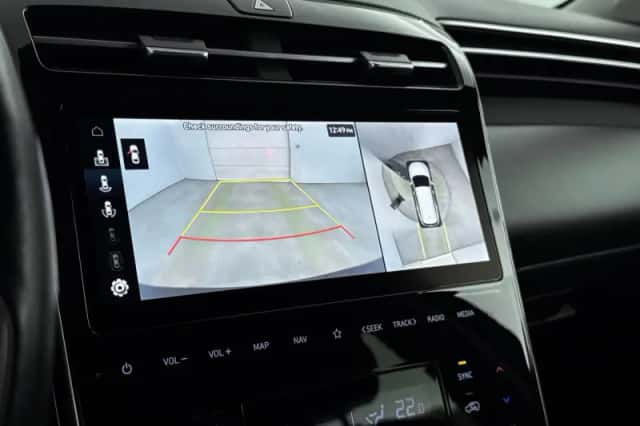 Hyundai Tucson (2022) thumbnail 12