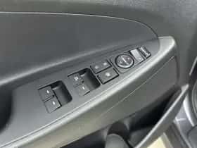 Hyundai Tucson (2018) thumbnail 15