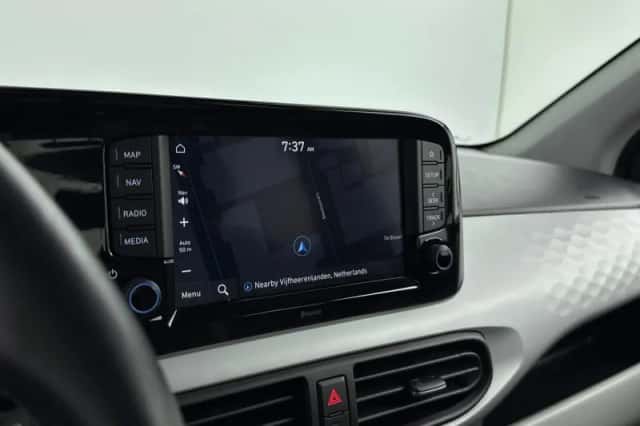Hyundai i10 (2023) thumbnail 16