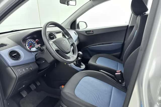 Hyundai i10 (2017) thumbnail 11