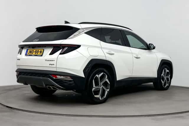 Hyundai Tucson (2022) thumbnail 2