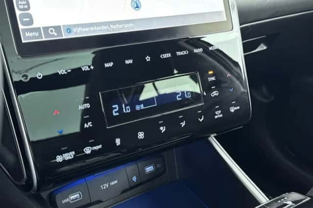 Hyundai Tucson (2022) thumbnail 9