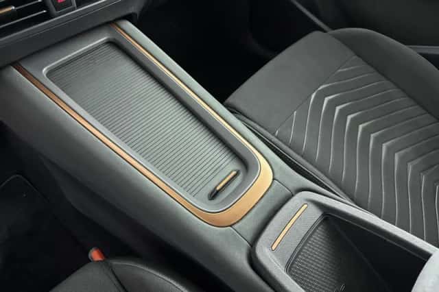 CUPRA Born (2022) thumbnail 17
