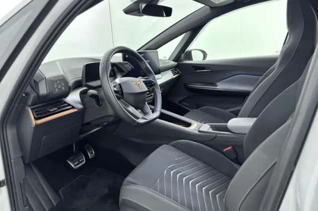 CUPRA Born (2022) thumbnail 10