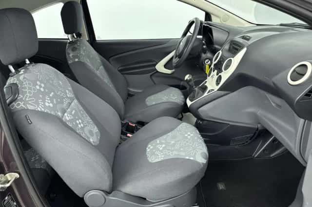 Ford Ka (2016) thumbnail 15