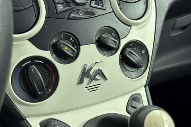 Ford Ka (2016) thumbnail 21