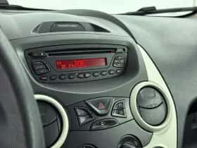 Ford Ka (2016) thumbnail 9