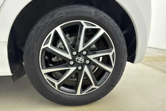Toyota Yaris (2021) thumbnail 12