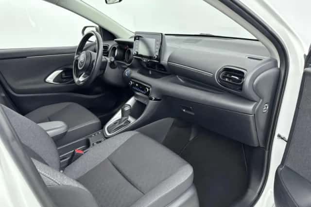 Toyota Yaris (2021) thumbnail 19