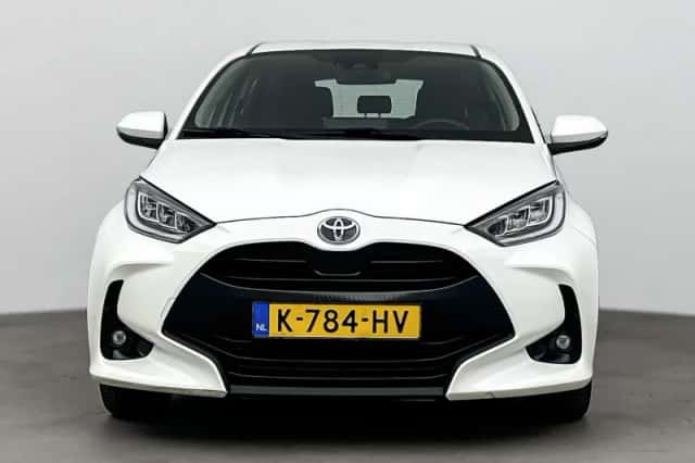 Toyota Yaris (2021) thumbnail 5