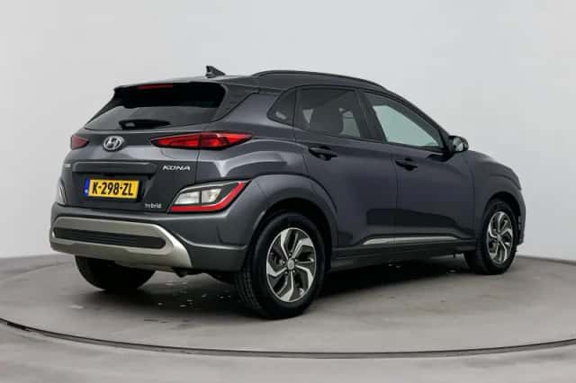 Hyundai Kona (2021) thumbnail 2