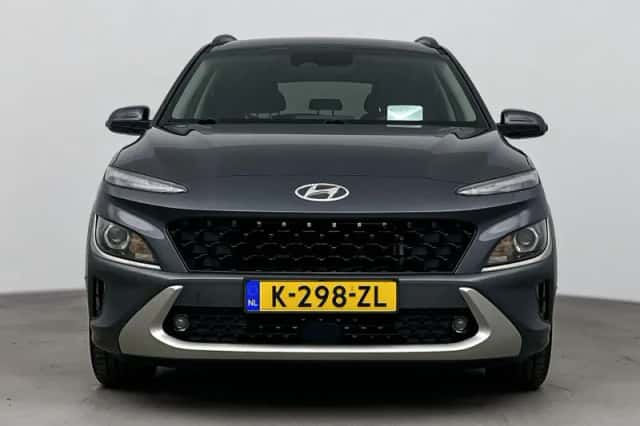 Hyundai Kona (2021) thumbnail 5