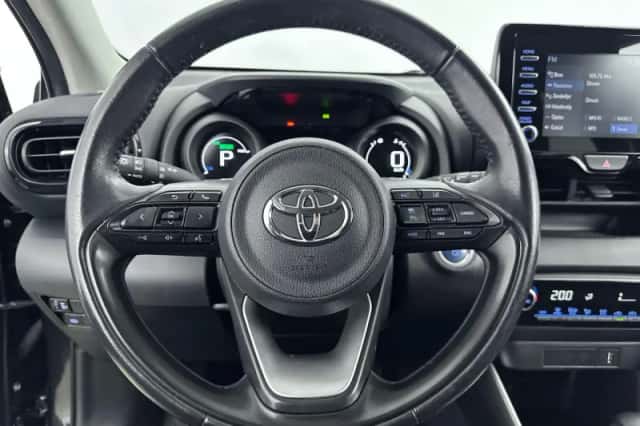 Toyota Yaris (2021) thumbnail 12