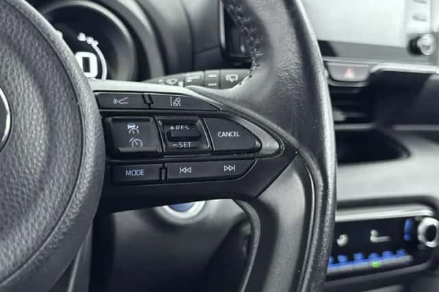 Toyota Yaris (2021) thumbnail 15