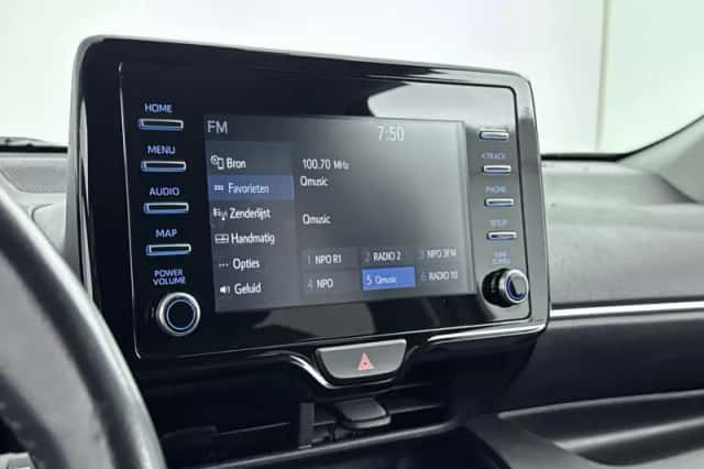 Toyota Yaris (2021) thumbnail 9