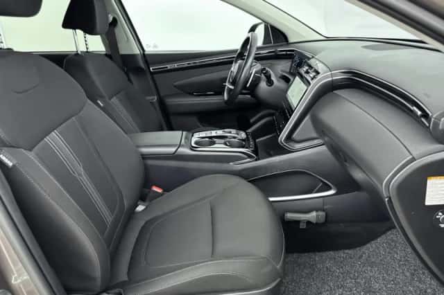 Hyundai Tucson (2023) thumbnail 16