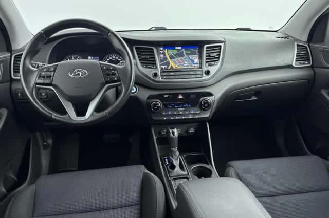 Hyundai Tucson (2016) thumbnail 18