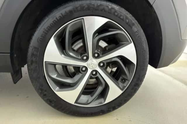 Hyundai Tucson (2016) thumbnail 26