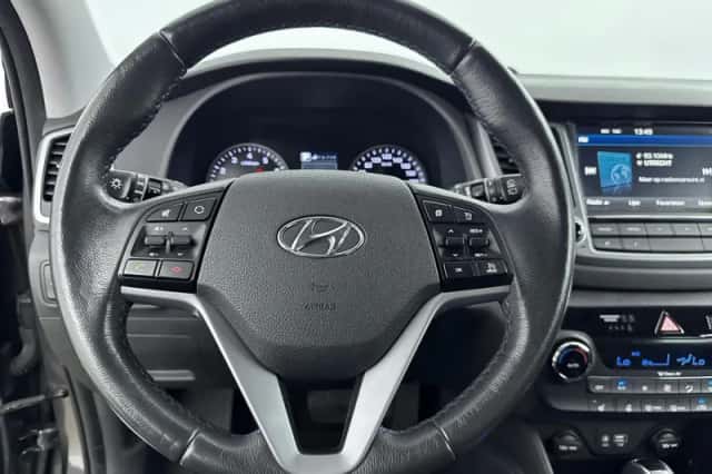 Hyundai Tucson (2016) thumbnail 28