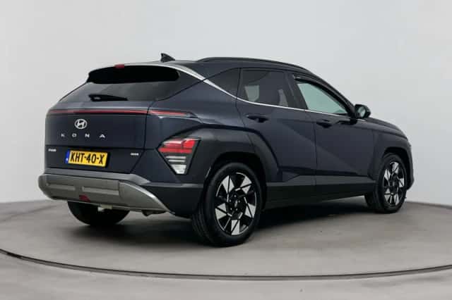 Hyundai Kona (2023) thumbnail 2