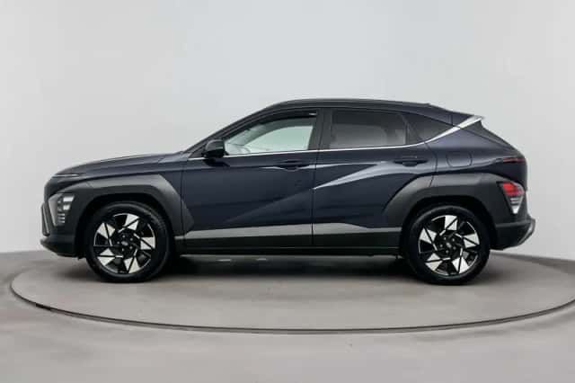 Hyundai Kona (2023) thumbnail 3
