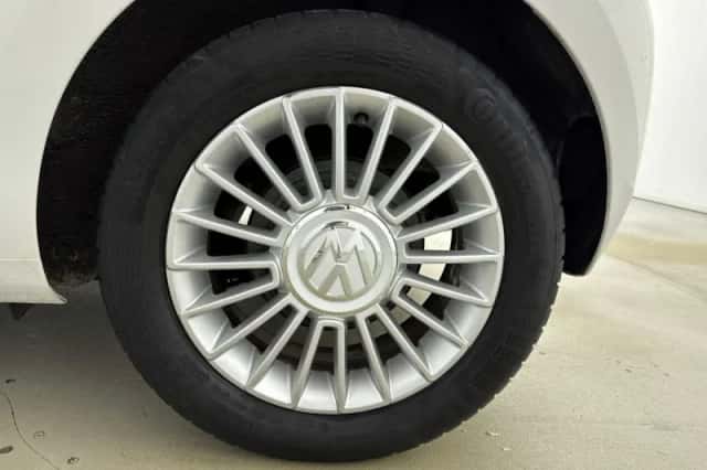 Volkswagen Up! (2012) thumbnail 17