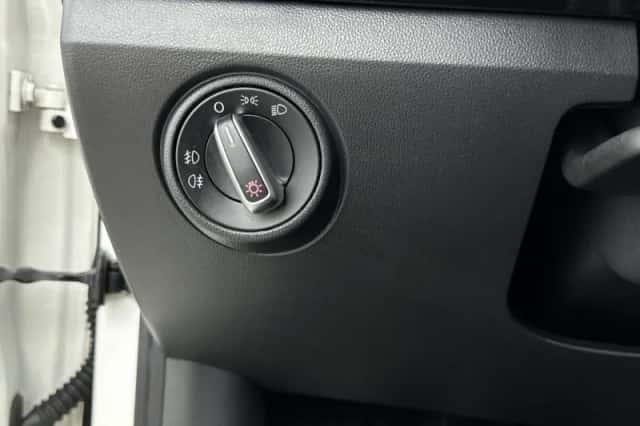 Volkswagen Up! (2012) thumbnail 18