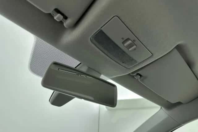 Volkswagen Up! (2012) thumbnail 24