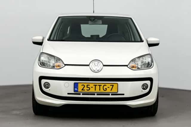 Volkswagen Up! (2012) thumbnail 5