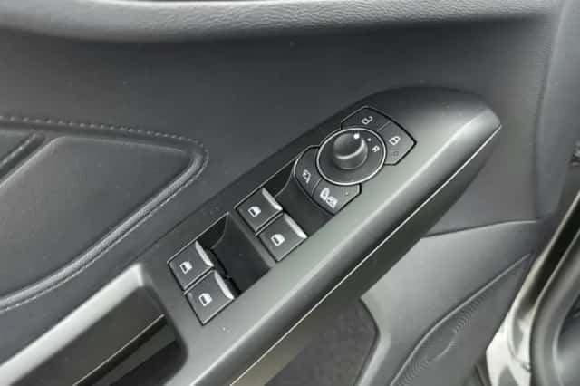 Ford Focus (2021) thumbnail 12