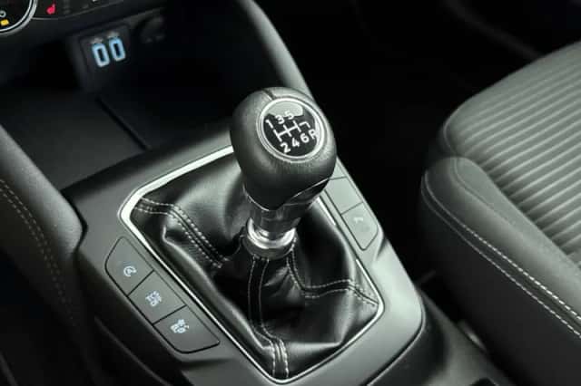 Ford Focus (2021) thumbnail 16