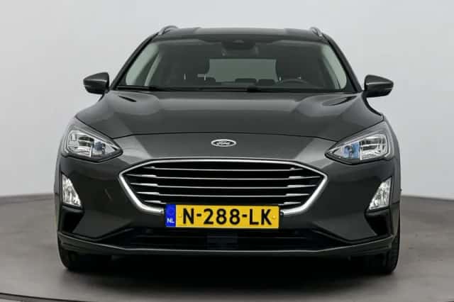 Ford Focus (2021) thumbnail 5