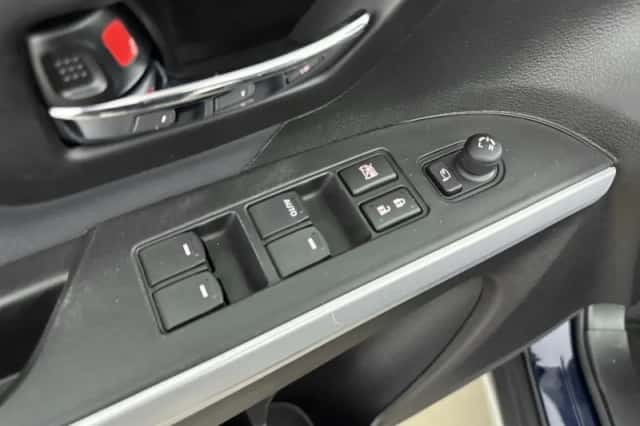 Suzuki S-Cross (2021) thumbnail 23