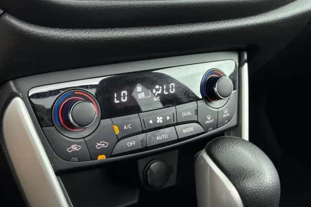 Suzuki S-Cross (2021) thumbnail 26