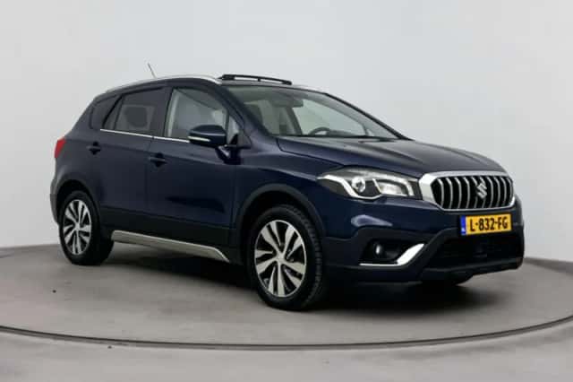 Suzuki S-Cross (2021) thumbnail 7