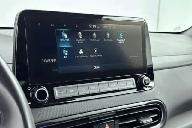 Hyundai Kona (2022) thumbnail 14