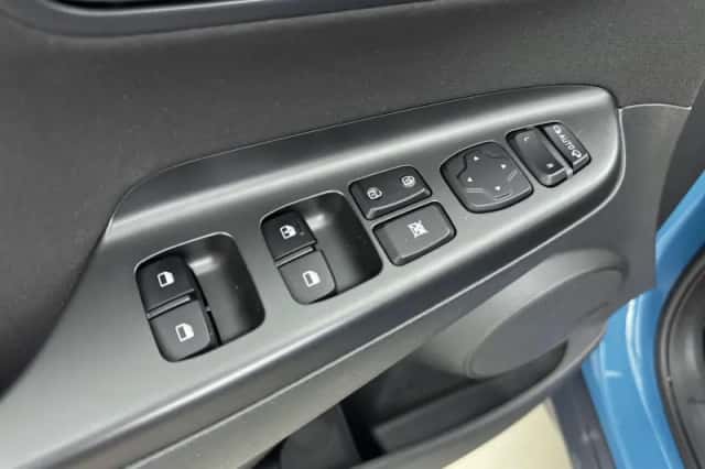 Hyundai Kona (2022) thumbnail 22