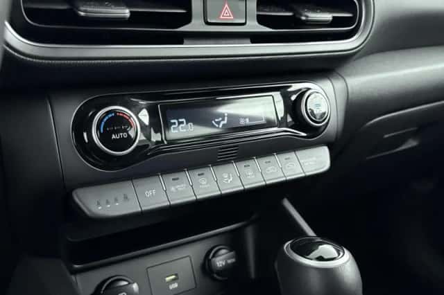 Hyundai Kona (2021) thumbnail 26