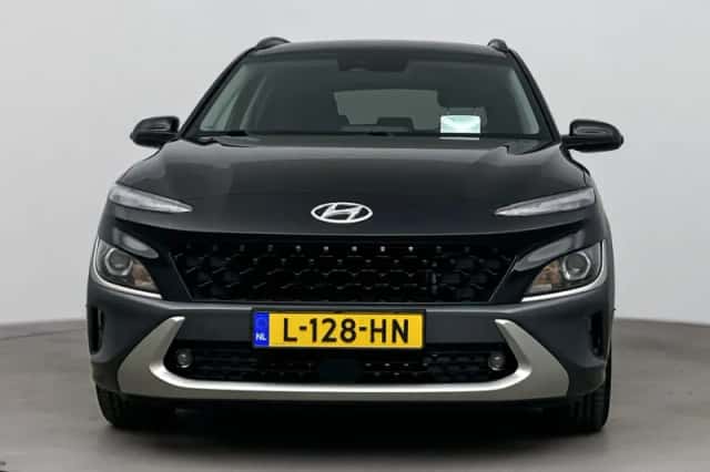 Hyundai Kona (2021) thumbnail 5