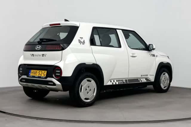 Hyundai Inster (2025) thumbnail 2