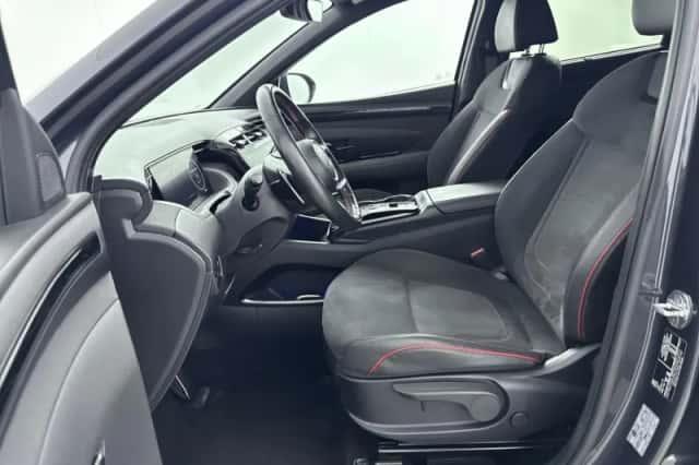 Hyundai Tucson (2022) thumbnail 16