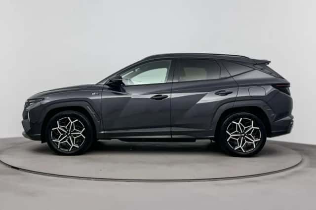 Hyundai Tucson (2022) thumbnail 3