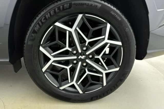 Hyundai Tucson (2022) thumbnail 24
