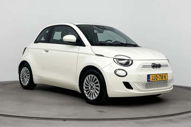 Fiat 500 (2023) thumbnail 8