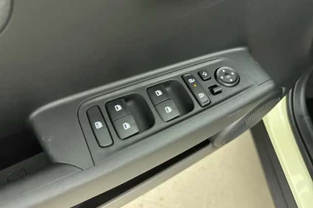 Hyundai Inster (2025) thumbnail 25