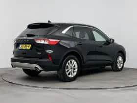 Ford Kuga (2022) thumbnail 2