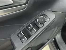 Ford Kuga (2022) thumbnail 17
