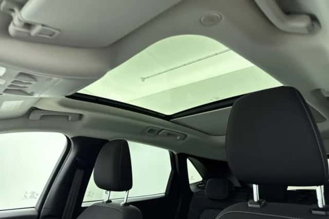 Ford Kuga (2022) thumbnail 18