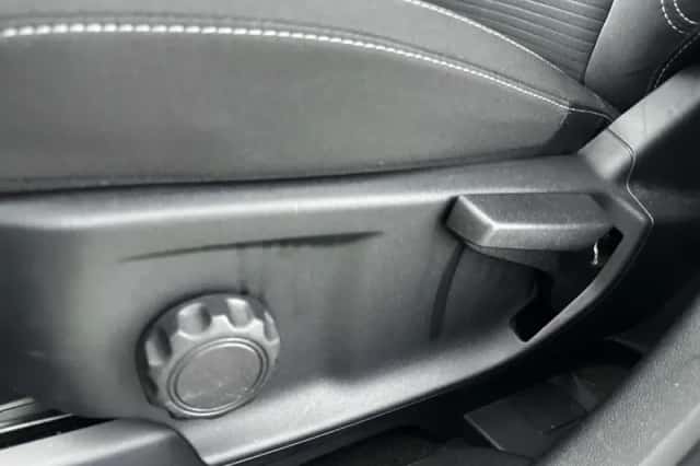 Ford Kuga (2022) thumbnail 20
