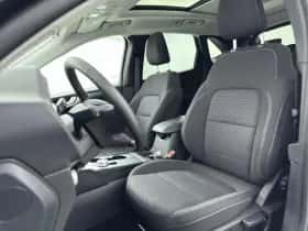 Ford Kuga (2022) thumbnail 28